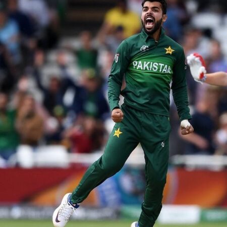 Shadab Khan Biography (Cricket– Pakistan): Early Life, Career, Family ...