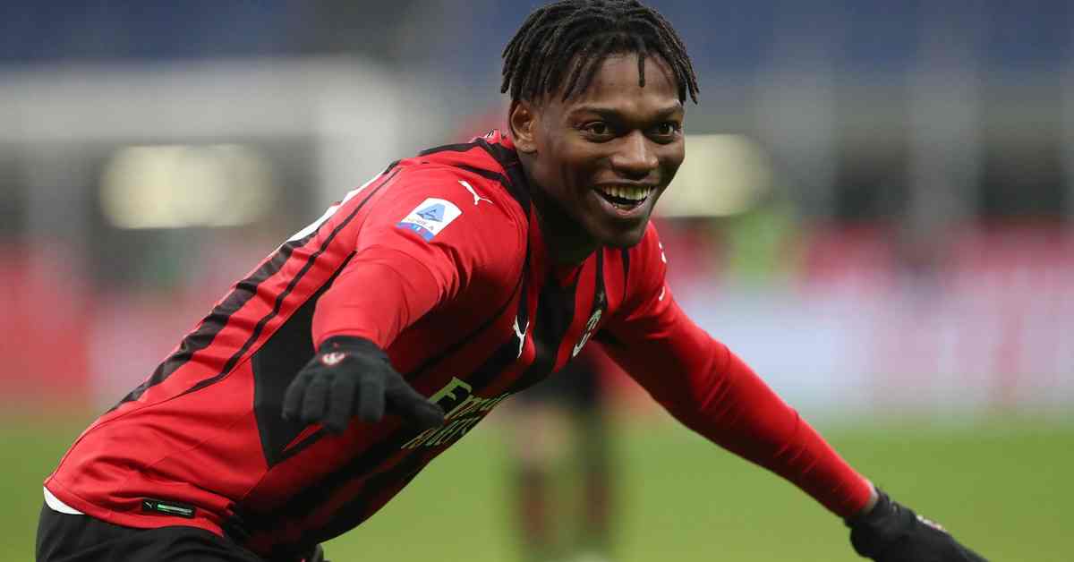 Rafael Leao Transfer News Is Leao leaving AC Milan in 2023-compressed